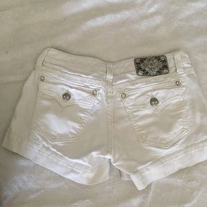 Miss Me White Jean Shorts !! Size 28